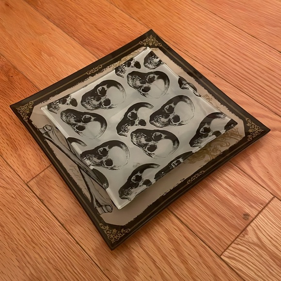 Ashland Halloween Skull Decor Plates - Picture 6 of 6